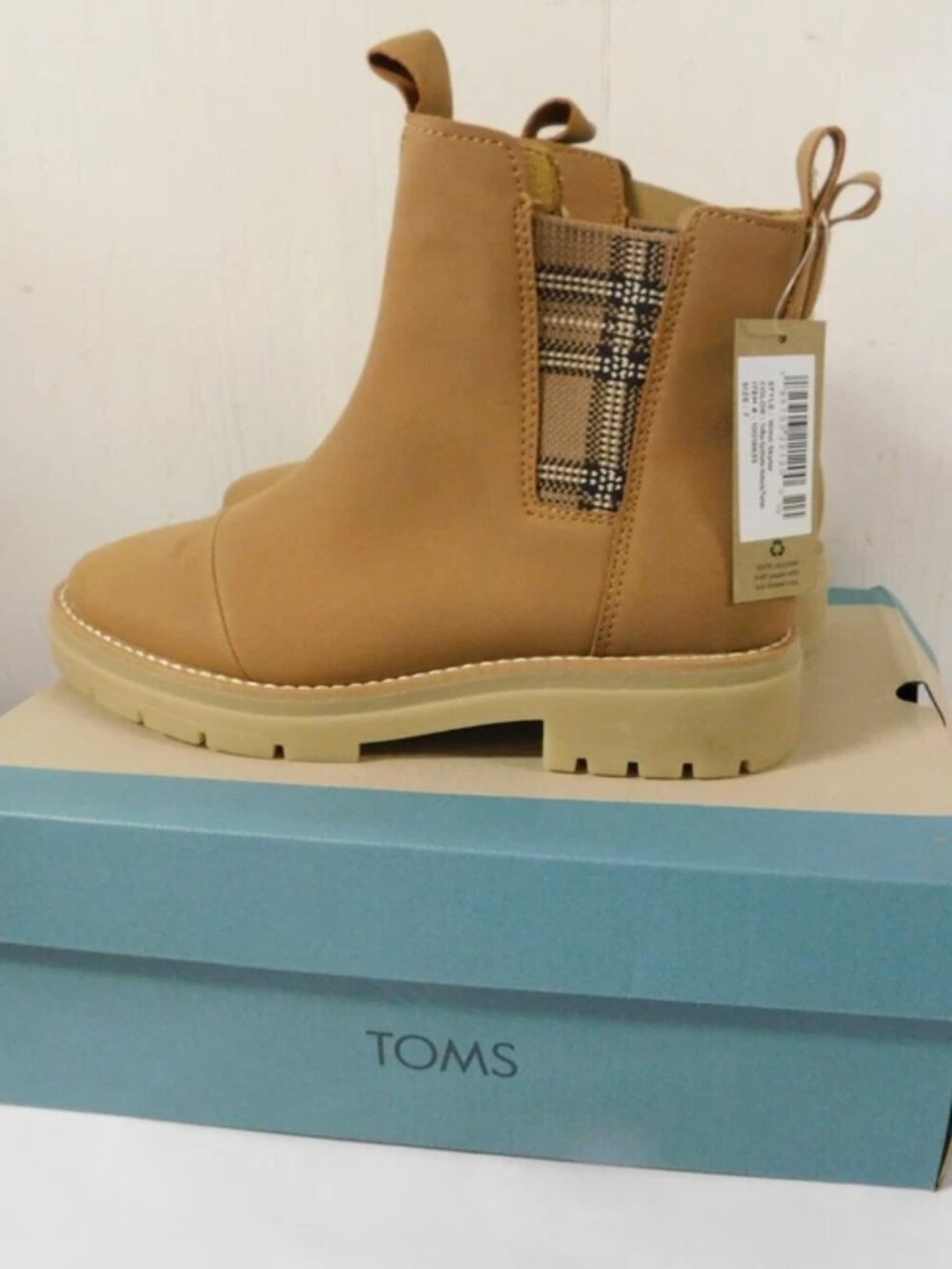 Toms SKylar Toffee Nubuck / Tartan Ankle Boots sz 7 NEW
